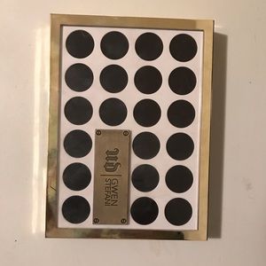 Urban Decay Gwen Stefani Eyeshadow palette